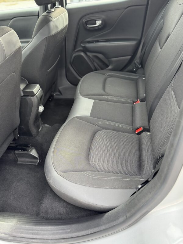 Jeep Renegade 1.6 Mjt 130 CV Limited - immagine 8