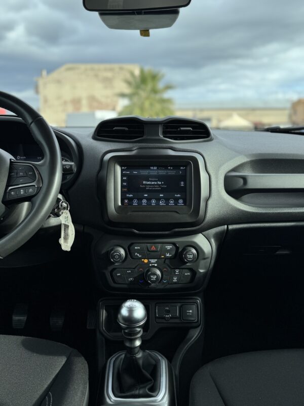 Jeep Renegade 1.6 Mjt 130 CV Limited - immagine 9