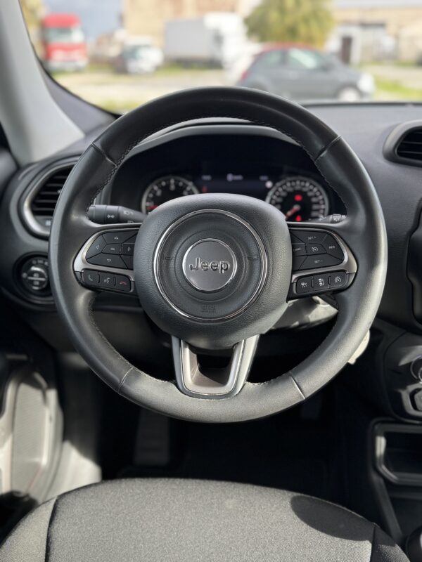 Jeep Renegade 1.6 Mjt 130 CV Limited - immagine 11