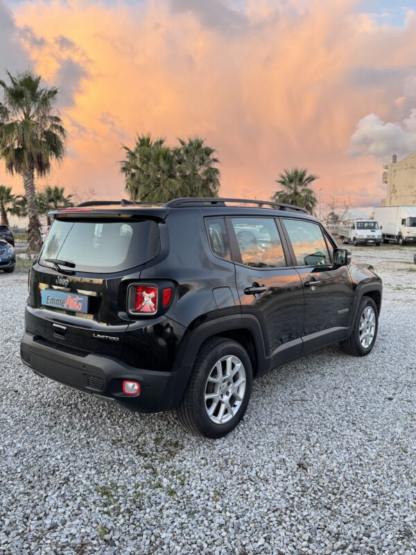 Jeep Renegade 1.6 Mjt 130 CV Limited - immagine 3