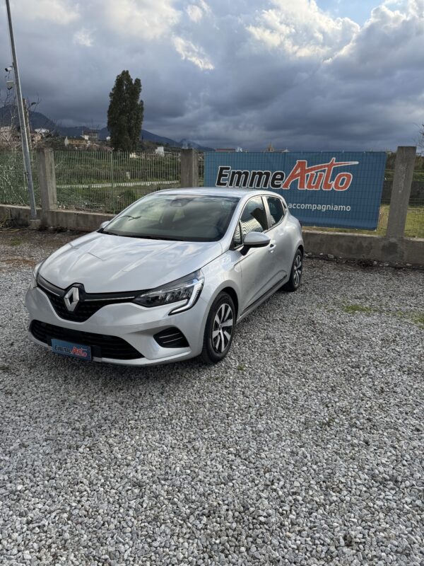 Renault Clio Hybrid E-Tech 140 CV 5 porte Zen - immagine 3