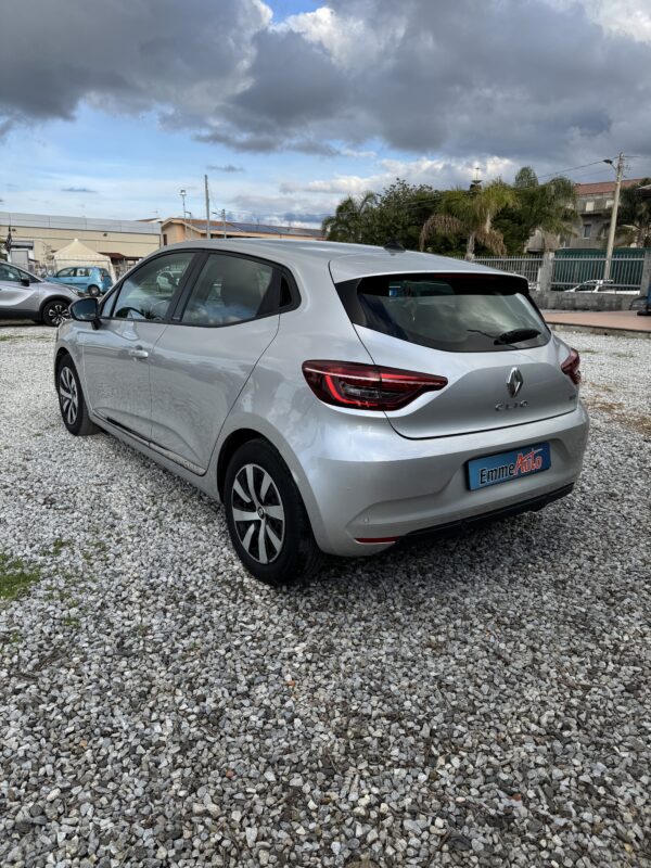 Renault Clio Hybrid E-Tech 140 CV 5 porte Zen - immagine 5
