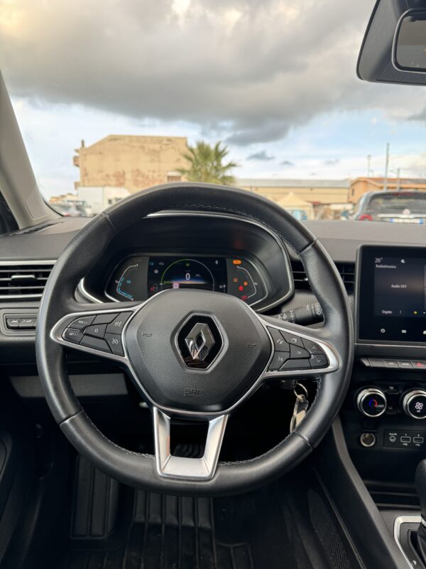 Renault Clio Hybrid E-Tech 140 CV 5 porte Zen - immagine 11