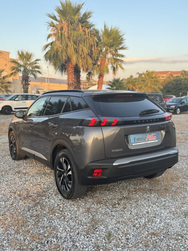Peugeot 2008 PureTech 100 S&S Allure - immagine 3